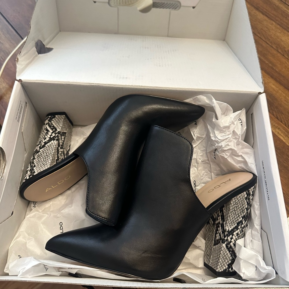Aldo Snake skin block heels